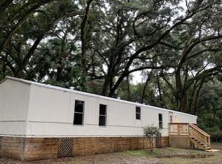 1000 State Road 100, Florahome, FL 32140