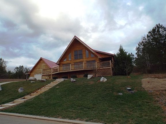 3rd image of 118 White Water Run Ln
