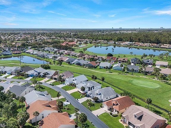 3rd image of 3895 Sabal Springs Blvd