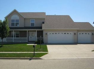 717 Patricia St, Washington, IL 61571