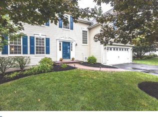 524 Crestwood Ln, Downingtown, PA 19335