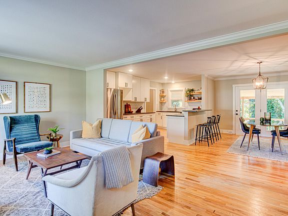 3rd image of 8304 Landmark Dr