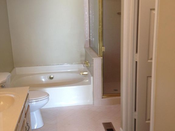 3rd image of 509 Breslin Ave