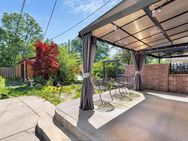 394 Cameron Ave — Photo 25