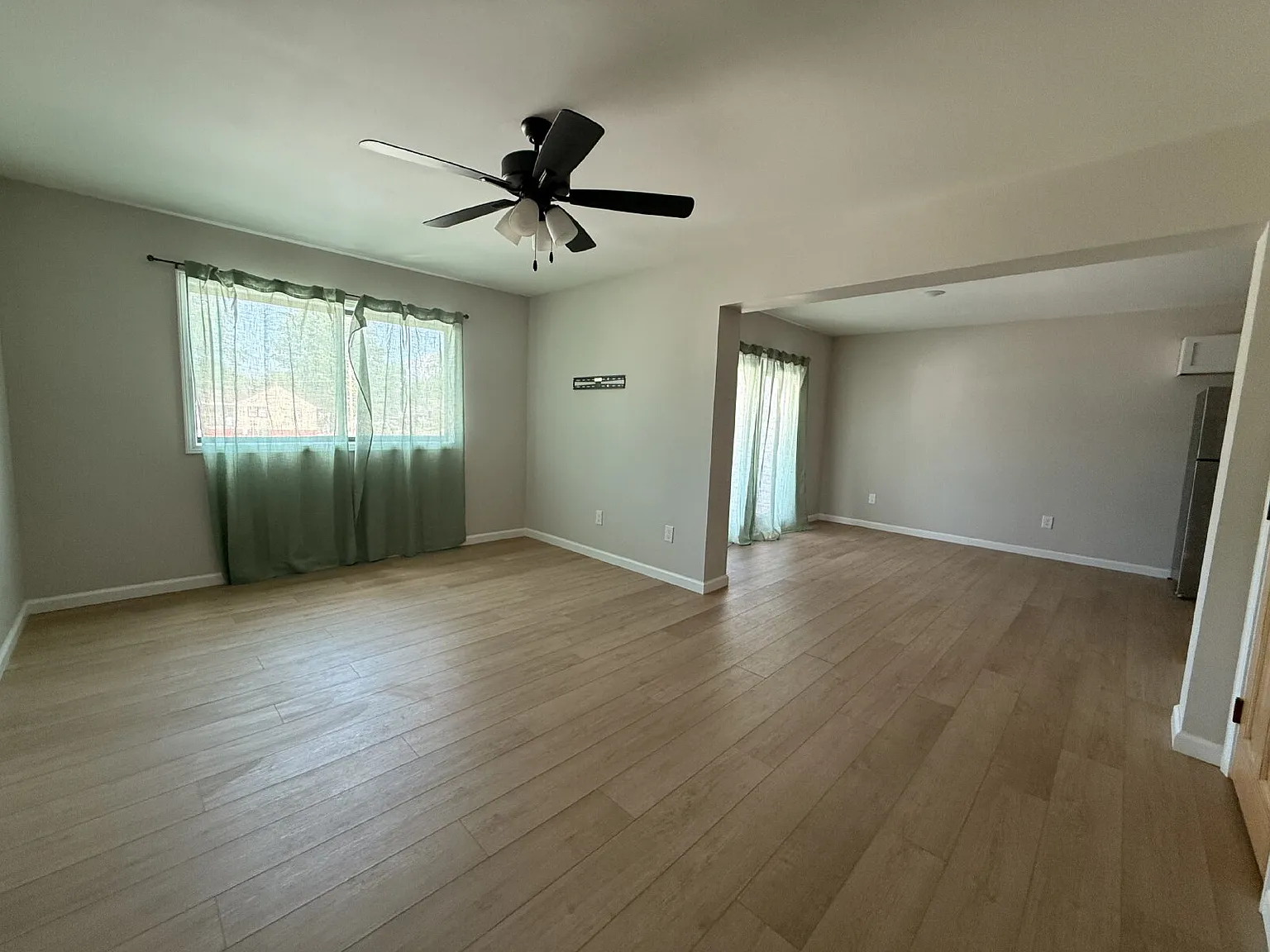 2 bed, 2.5 bath, 1100 sqft, $1,750 — Photo 4