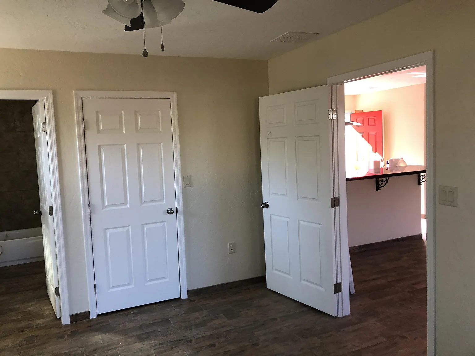 830 Guest House - 2 — Photo 4