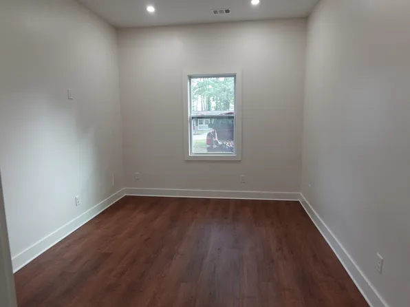 3917 Bonnie Ln SE, Hapeville, GA 30354