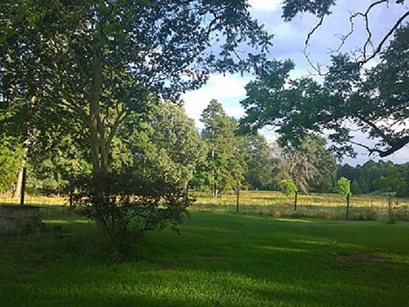 5th image of 698 County Road 114 E