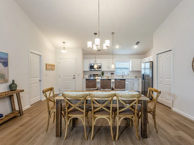 43 Freeland Ln — Photo 9