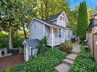 1004 Delestre Ave, Coquitlam, BC V3K 2G8