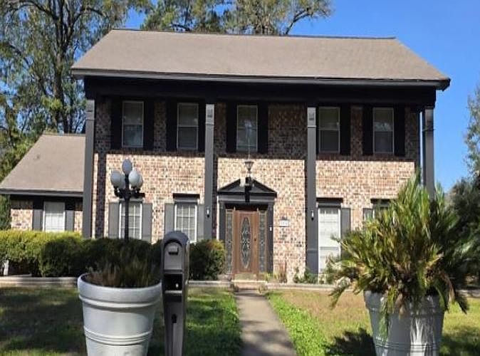 1st image of 1014 Rhine Ln