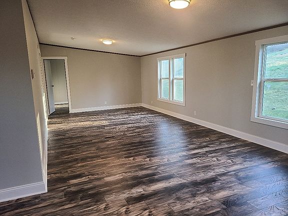 2nd image of 707 Anderson Ave