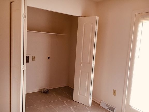 4th image of 3828 Belleau Wood Dr