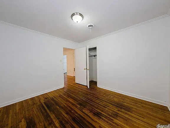 1126 W 47th St #B — Photo 7