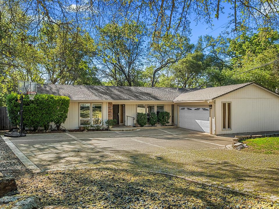 1st image of 3048 Merrywood Cir