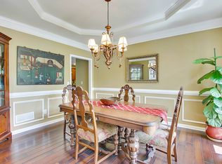 705 Parkside Dr, Woodstock, GA 30188