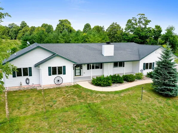 1562 Wildwood Rd, Sister Bay, WI 54234