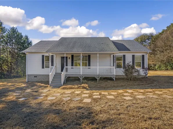 151 Miller Rd, Easley, SC 29640