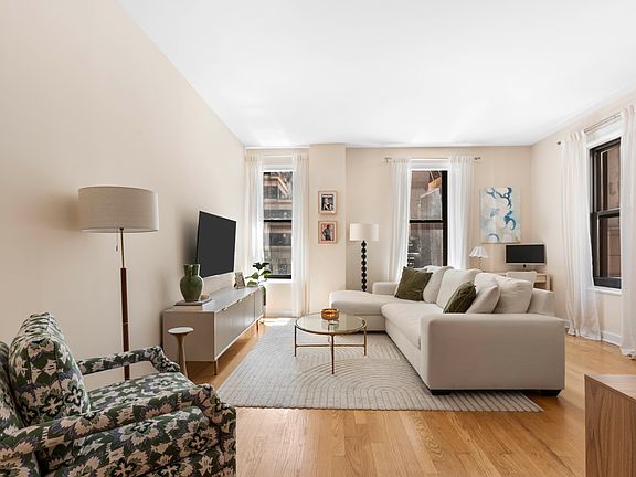 3rd image of 56 Pine St APT 9A
