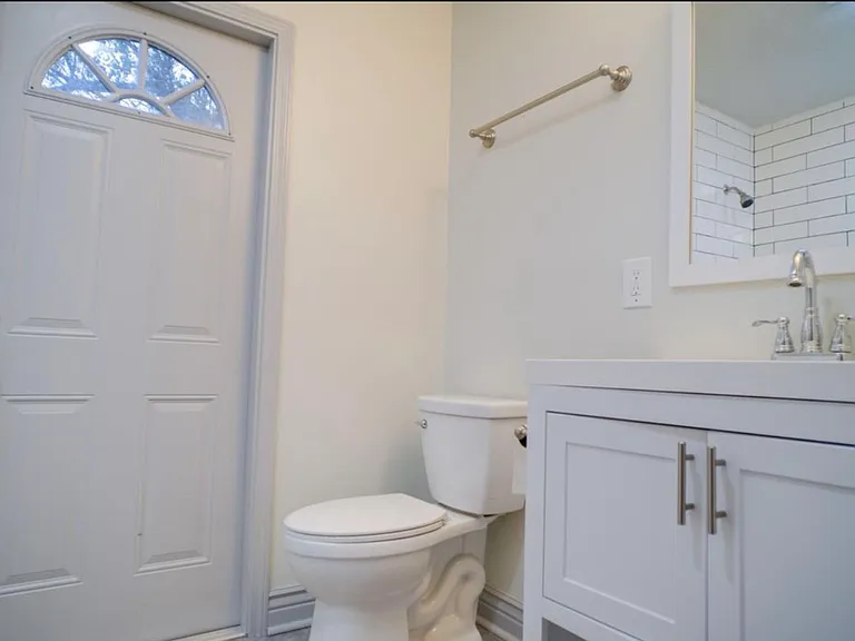 4422 General Pershing St — Photo 10