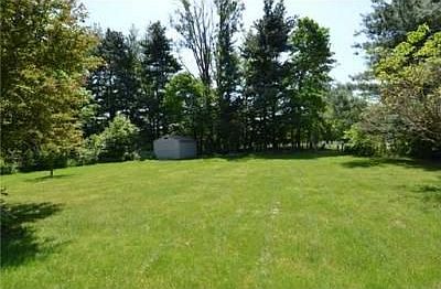 3rd image of 22474 Applewood Ln