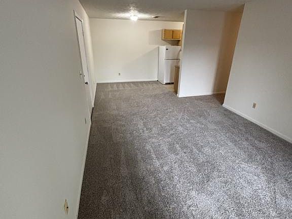 5th image of 305 Farside Dr APT 1