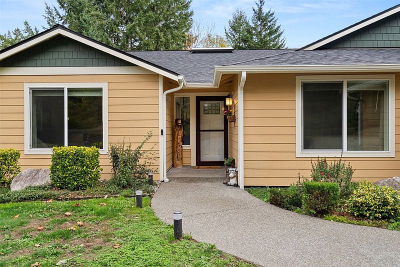 5th image of 10648 Stedman Road SE