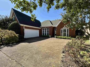 1089 Links View Ln W, Cordova, TN 38018