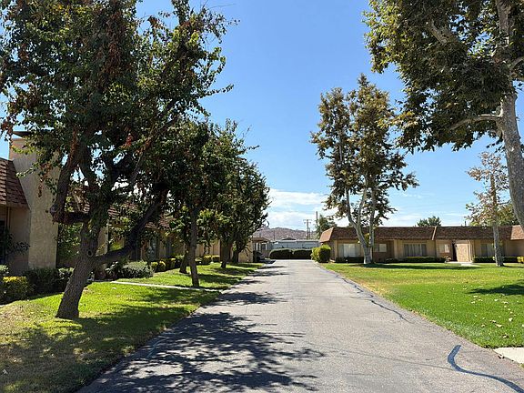 4th image of 616 S Santa Fe St APT 8