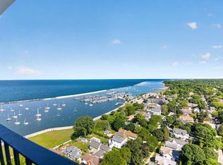 Bay View Terrace, Milwaukee, WI 53207