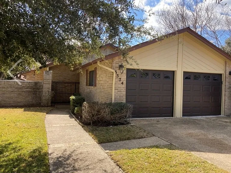 3574 Hunters Sound St — Photo 6