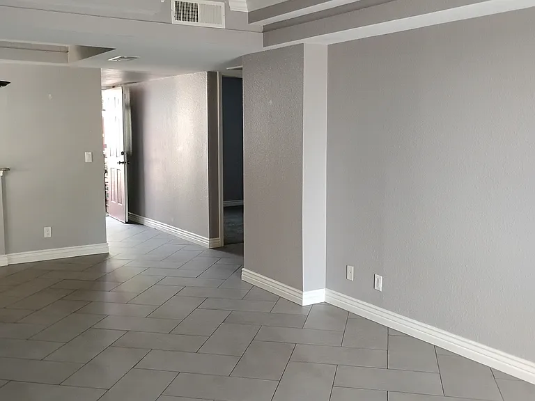 3329 W Danbury Dr #216 — Photo 2