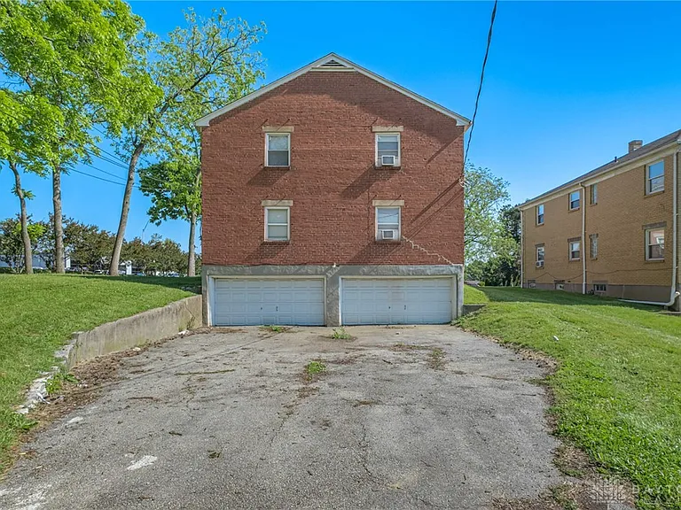 1588 Glenbeck Ave #C — Photo 12
