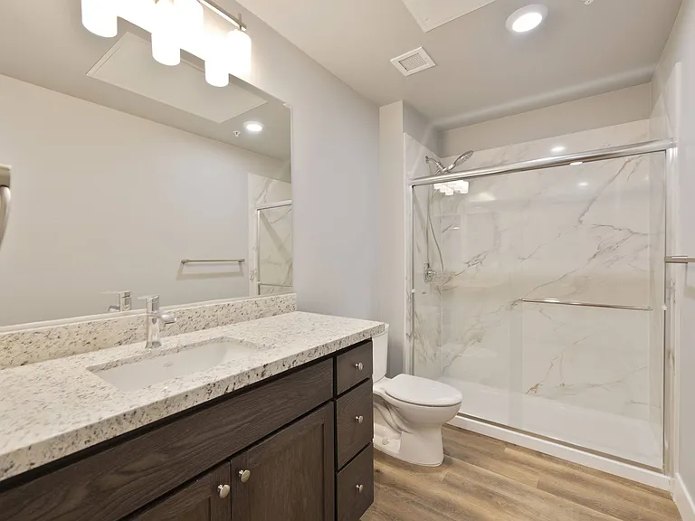 ONE18 West Street Residential — Photo 64