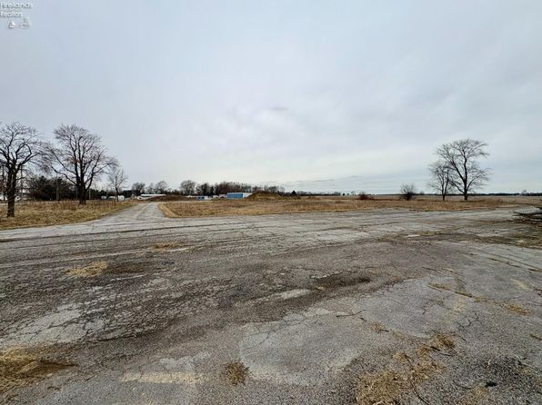 2314 State Route 20, Clyde, OH 43410