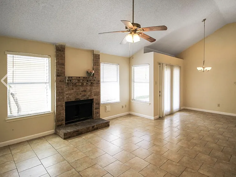 11614 Gullwood Dr — Photo 9