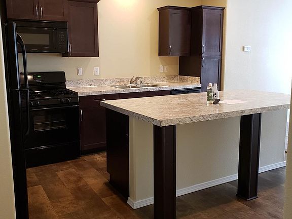 2nd image of 183 Valle Dr