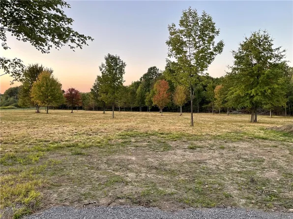 19168 Mule St, Cochranton, PA 16314