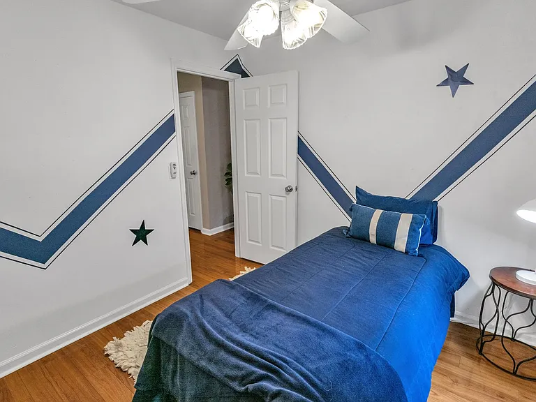 265 Okehampton Dr — Photo 11