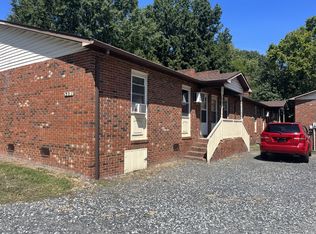 1303A E Green Dr #1303A, High Pt, NC 27260