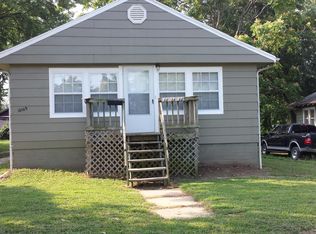 10109 E 10th St S, Independence, MO 64053
