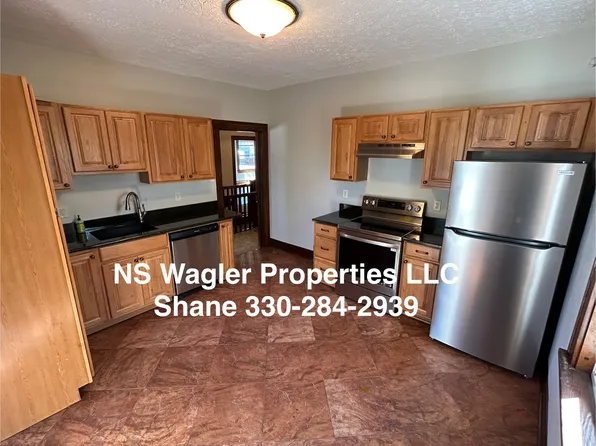 9717 Cleveland Ave NW, Uniontown, OH 44685