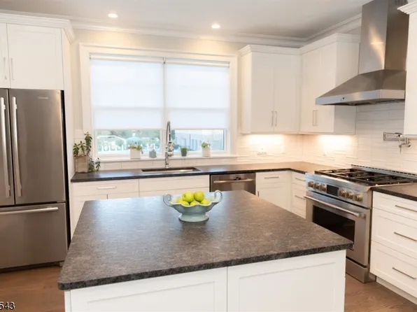 4 Hanover Rd #C5, Florham Park Boro, NJ 07932