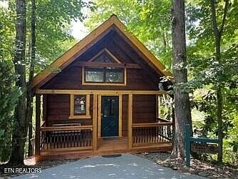 1st image of 532 Hoot Owl Way
