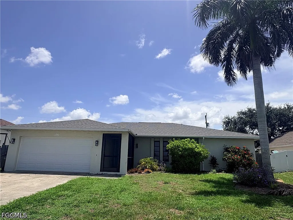 3 bed, 2.0 bath, 1632 sqft, $2,000 — Photo 1
