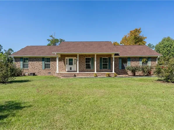 110 Pine Valley Dr, Douglas, GA 31535
