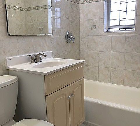 4th image of 59-30 108th St APT 6E