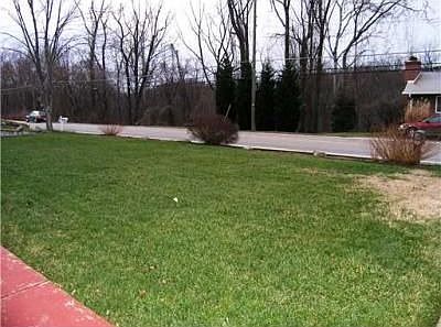3rd image of 1923 Oakridge Dr