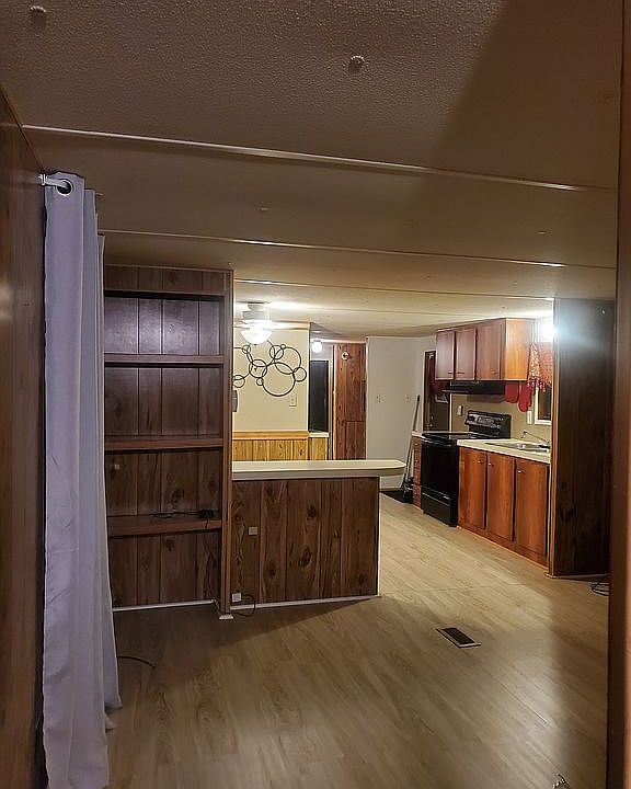 Living room to Kitchen