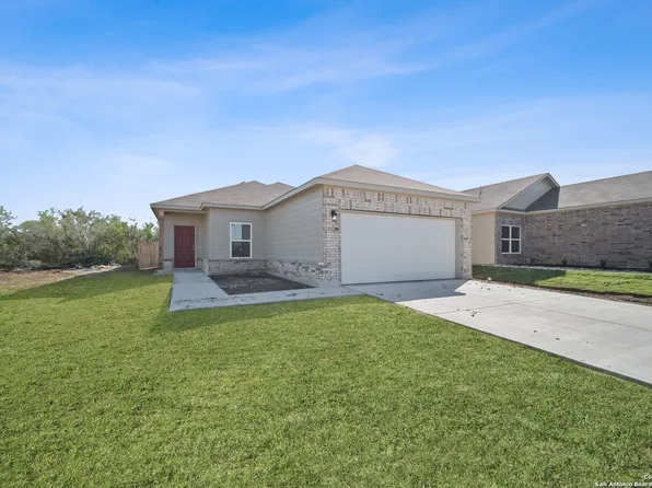 7722 Stud Dr, Elmendorf, TX 78112